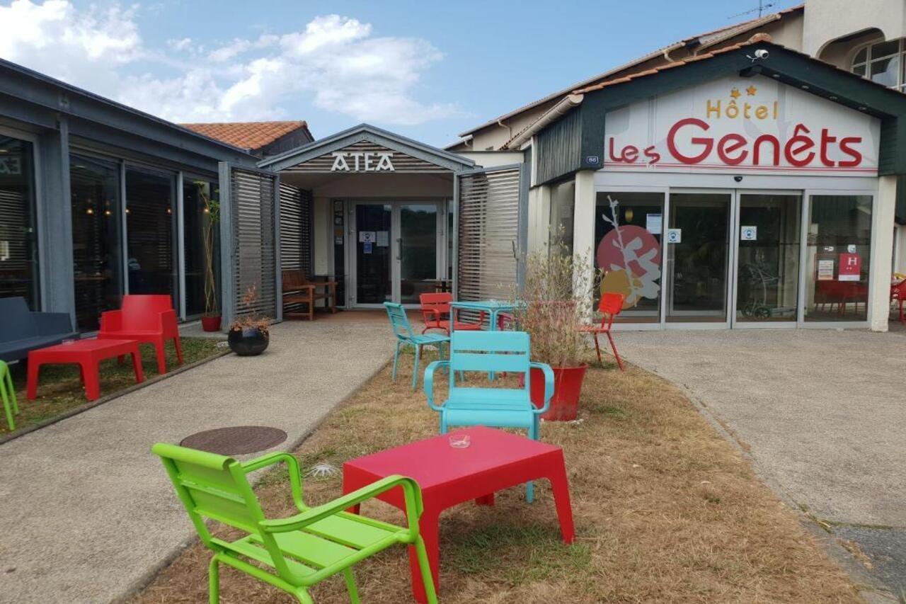 Hotel Les Genets Lahubiague Ngoại thất bức ảnh